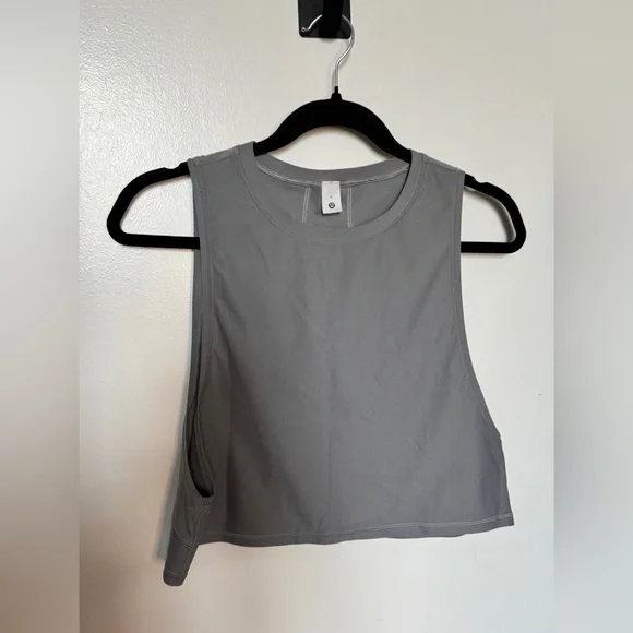 Lululemon crop top - Picture 1 of 4